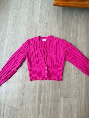 Aritzia Wilfred Cropped Fuchsia Button-Front Ribbed Cardigan